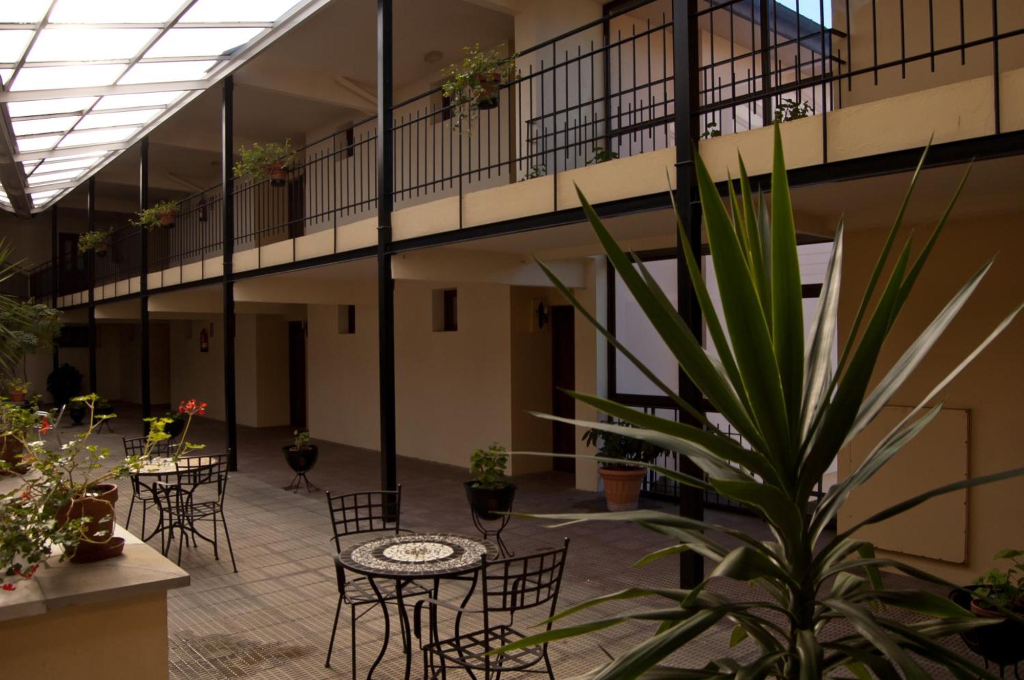 Hotel Urgain Oronoz-Mugaire ภายนอก รูปภาพ